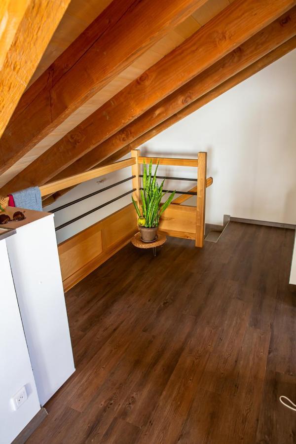 Appartement Charmant A Saint Come D'Olt Vue Montagne 80 M² Balconc Exteriör bild