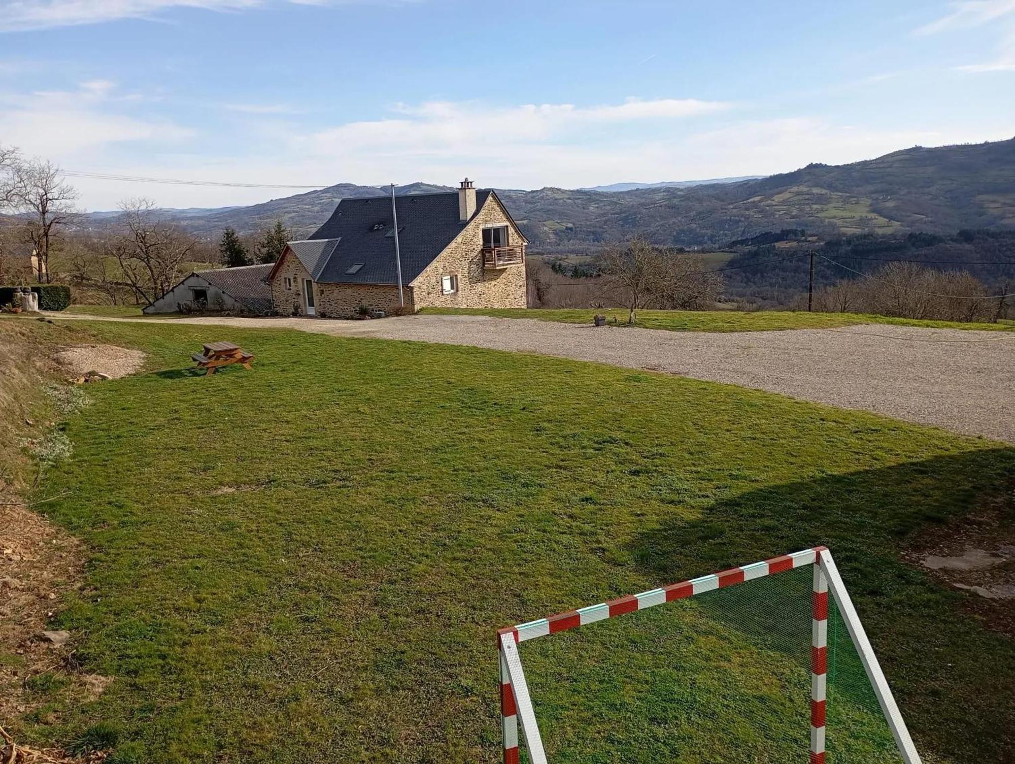 Appartement Charmant A Saint Come D'Olt Vue Montagne 80 M² Balconc Exteriör bild